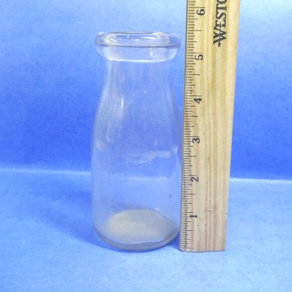 Bremerton Creamery Co. Milk Bottle Half Pint Clear Glass Vintage Embossed WA - Picture 7 of 16